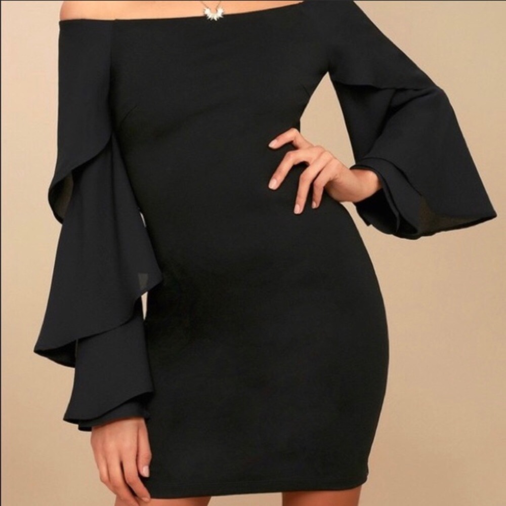 Lulu’s black dress